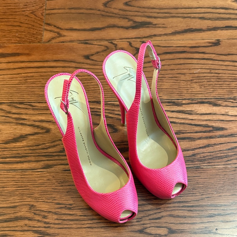 Giuseppe Zanotti Fuchsia Slingback Heels